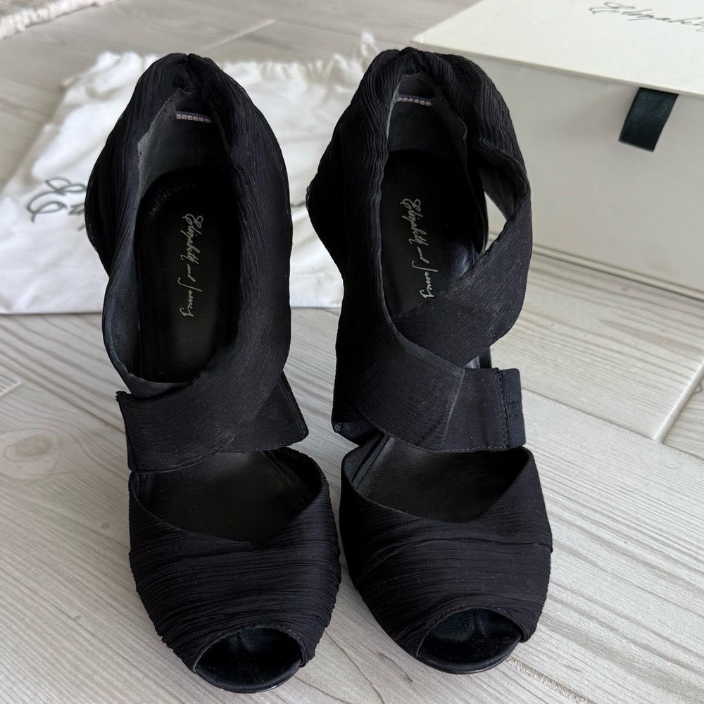 Elizabeth & James Black Fabric Heels Size 8